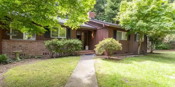 325 Nancy Way