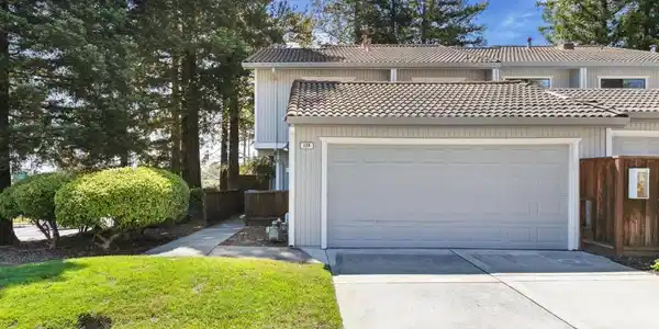 128 Via Cabrera Ln