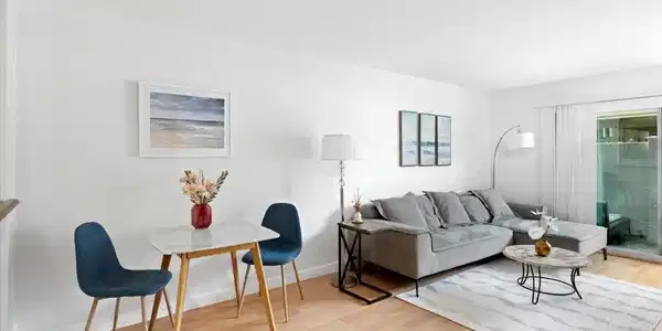 3030 Suncrest