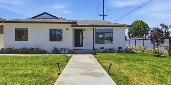 2700 183rd