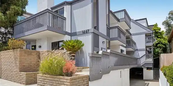 1447 Manhattan Beach Boulevard