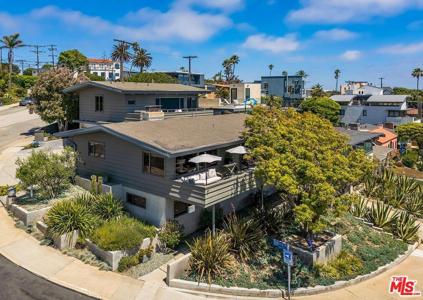 236 Redlands Street