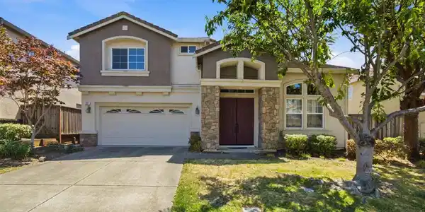 327 Hawk Ridge Dr