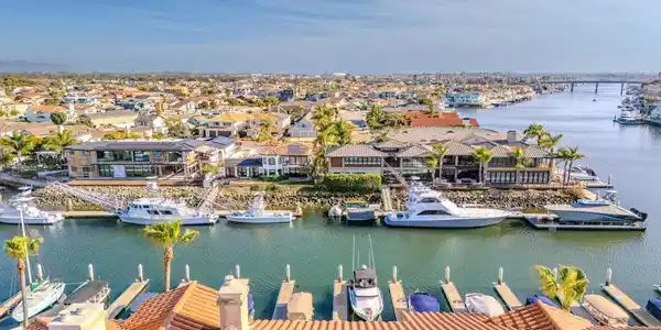4252 Harbour Island Lane