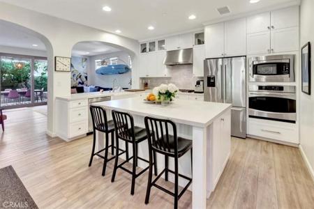 28301 Via Del Mar