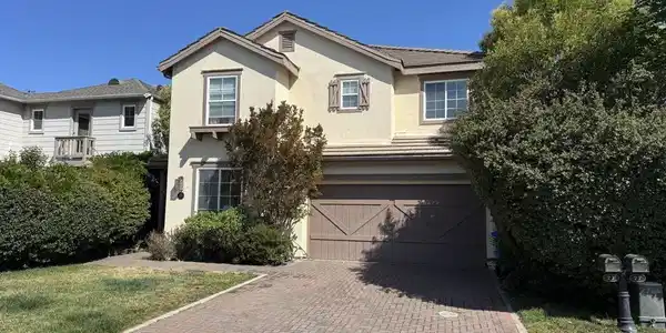 23 Greenham CT