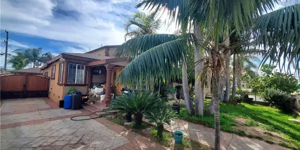 3332 Marine Avenue