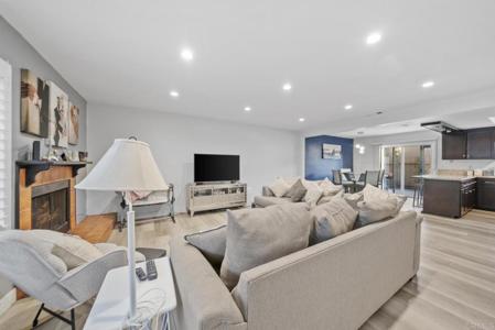 1737 Melrose Avenue
