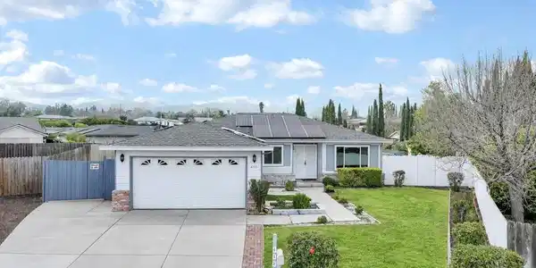 4126 Camelot Ct