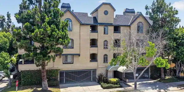 680 Grand Avenue