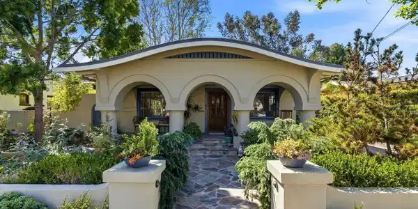 4262 Sierra Vista