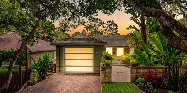 2SW Forest Avenue