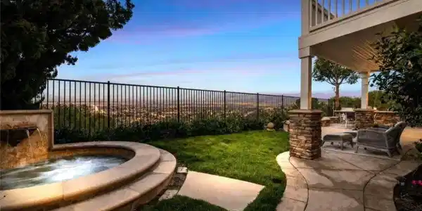 30 Groveside Drive