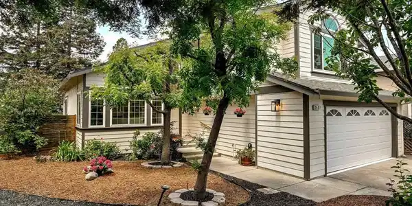2407 Saybrook Pl