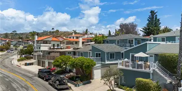 511 Avenida Victoria