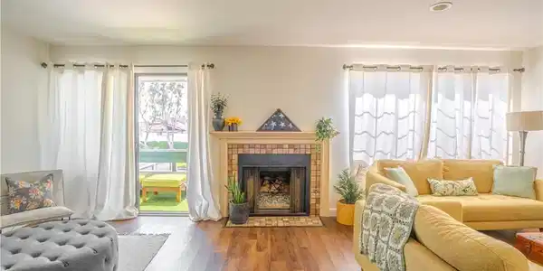1903 Temple Avenue