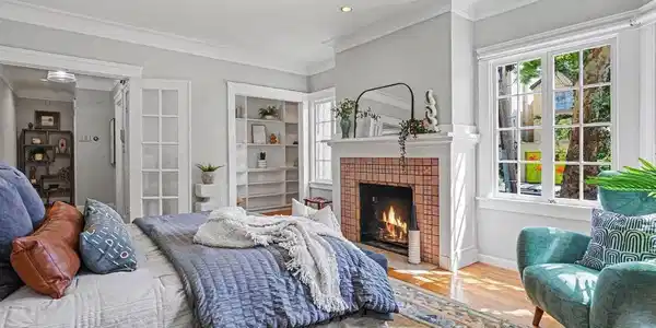 2301 Virginia ST