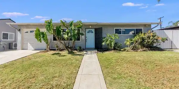 4416 Gila Ave.