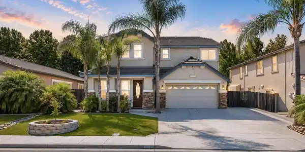 19 Renoir Ct