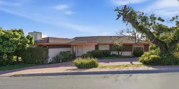 4920 Collingwood Drive