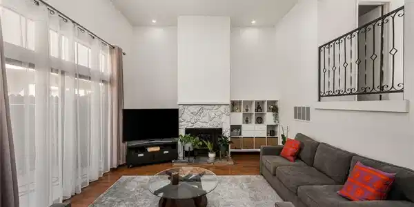 320 W 220th Unit 4