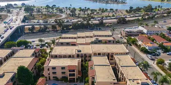 2514 Clairemont Dr