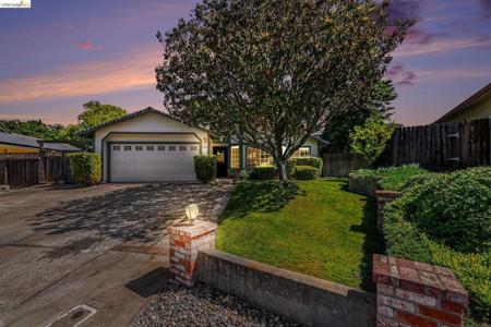 1621 Ponderosa Dr