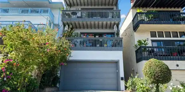 3425 S Kerckhoff