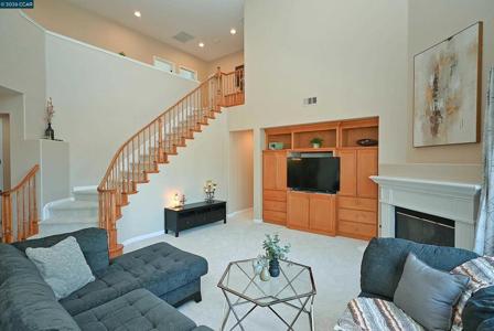 463 Samuel Ct