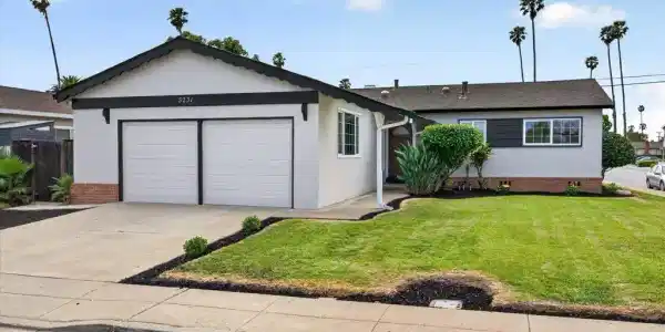 5231 Silver Reef Dr