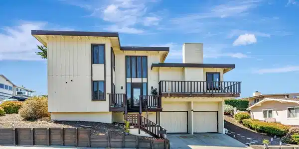 124 Surf Way