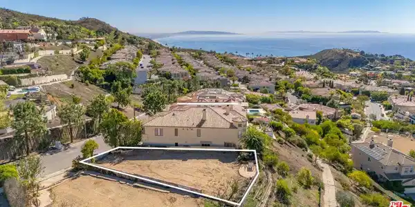 1579 Calle Patricia