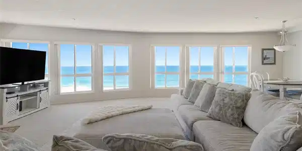 625 Esplanade