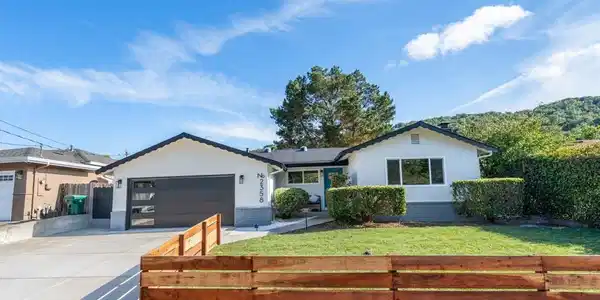 2358 Wright Ave