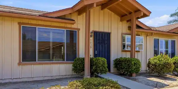 1039 Plover Way