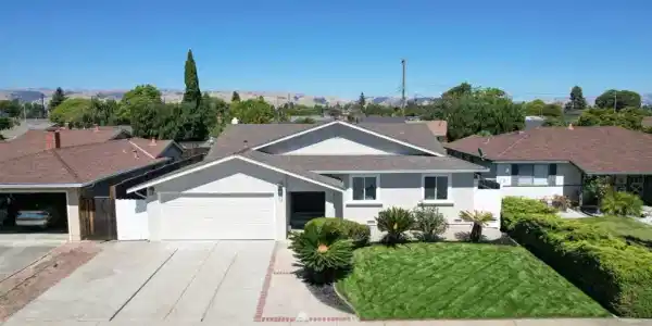 35168 Santiago Street