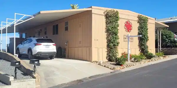 444 N El Camino Real