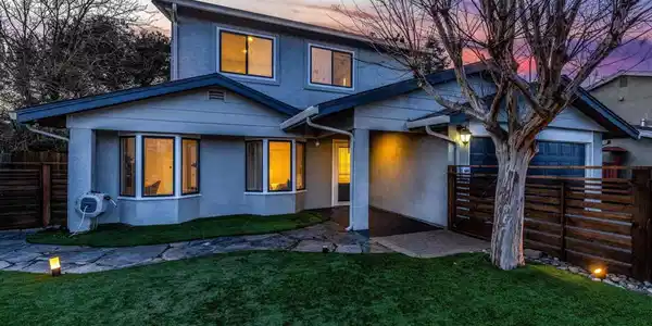137 Chelsea Hills Dr