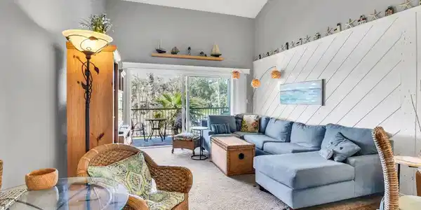556 Ebbtide Circle