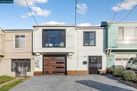 2114 2114 40Th Ave