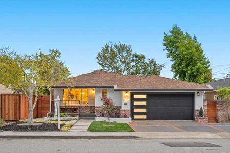 2555 Crestmoor Drive