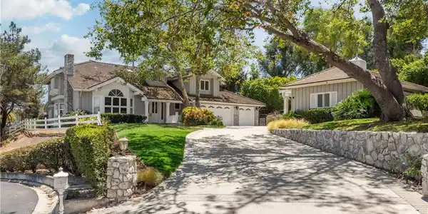1 Colina Lane