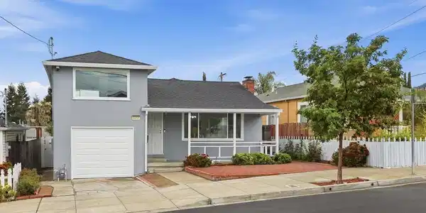 1657 162nd Ave