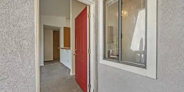 5 Lancaster Cir