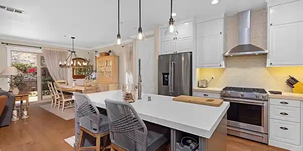 2756 Bellezza Dr.
