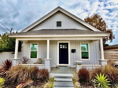 520 Dufour Street