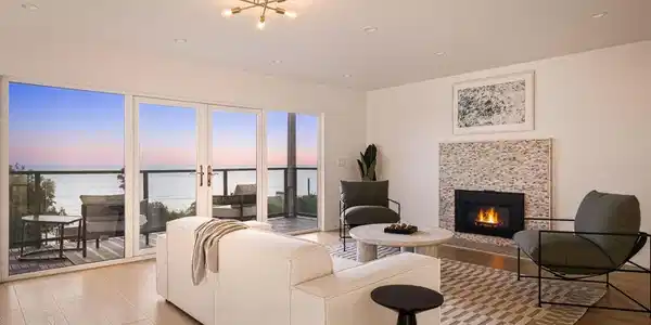 2442 S Coast Highway