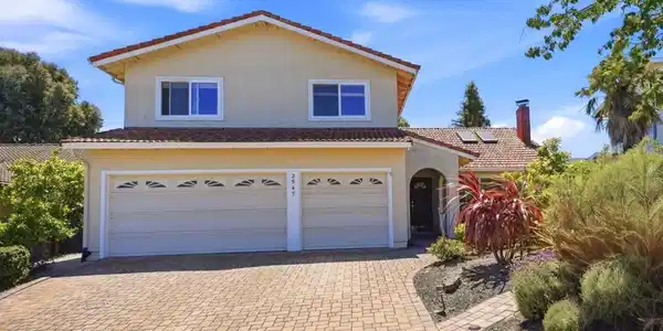 2547 Somerset Drive