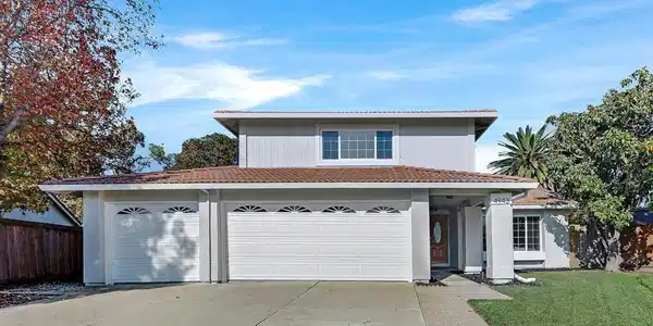 4943 Antioch Loop