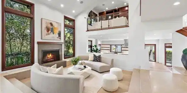 2907 Cliff Drive